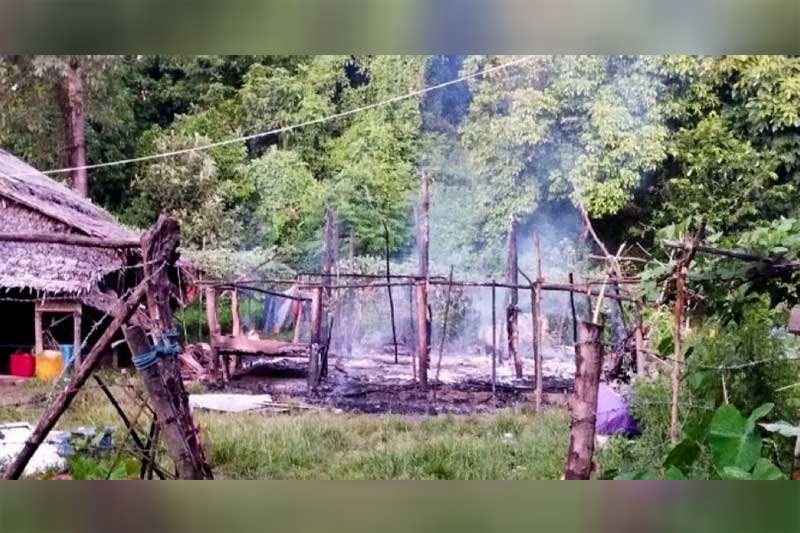မောင်တောမြို့နယ်၊ ဖားဝပ်ချောင်းကျေးရွာမှ နေအိမ်အချို့ မီးရှို့ခံရ