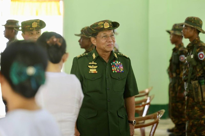 Min Aung Hlaing visits Buthidaung Township on July 10. (Photo: Rakhine Daily)