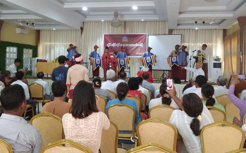 A research paper reading session was held at Arian Hall in Sittwe on March 26. (Photo: DMG)