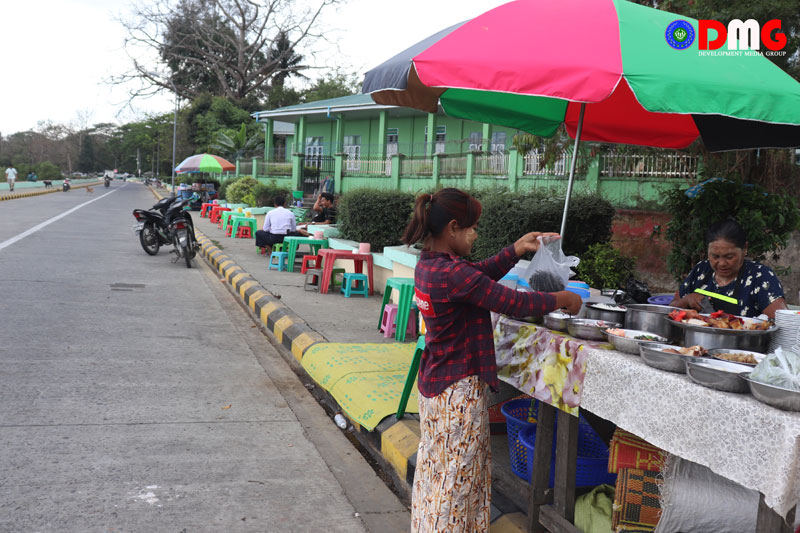 Roadside vendors on Sittwe’s Shu Khin Thar Street to be relocated