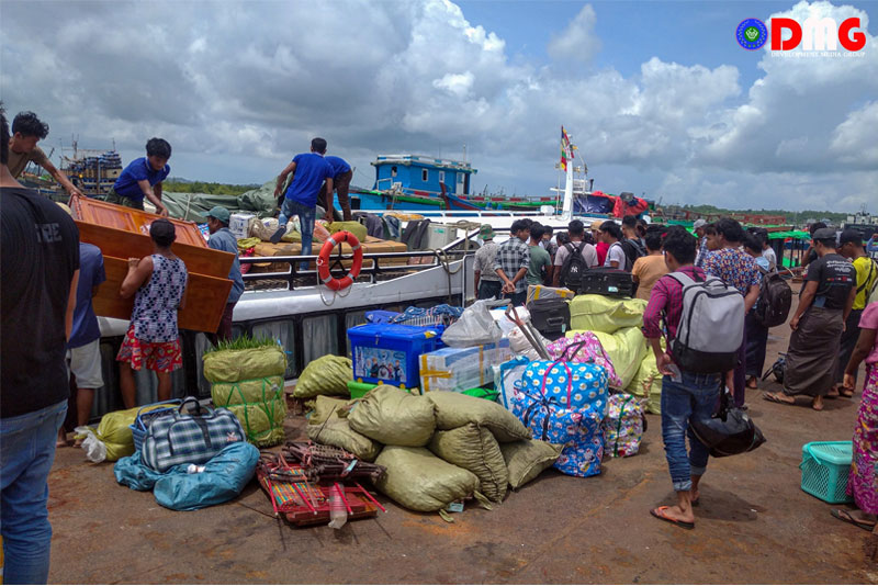 Travellers call for expansion of Sittwe-Kyaukphyu boat services