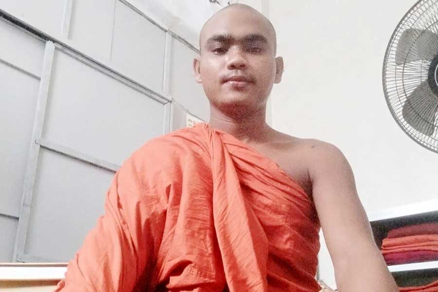 The abbot of Thayetoak Monastery in Sittwe was arrested on suspicion of having ties to the NUG and CRPH on November 24.