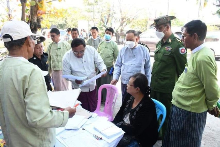 The regime conducts a population census in Sittwe, Arakan State.