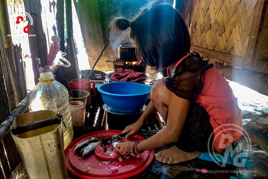 Sittwe residents run out of fuel for cooking