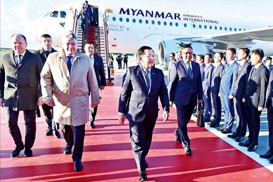Junta boss Min Aung Hlaing arrived in Moscow, Russia, to attend the World Atomic Week forum on September 24. (Photo: MOI)