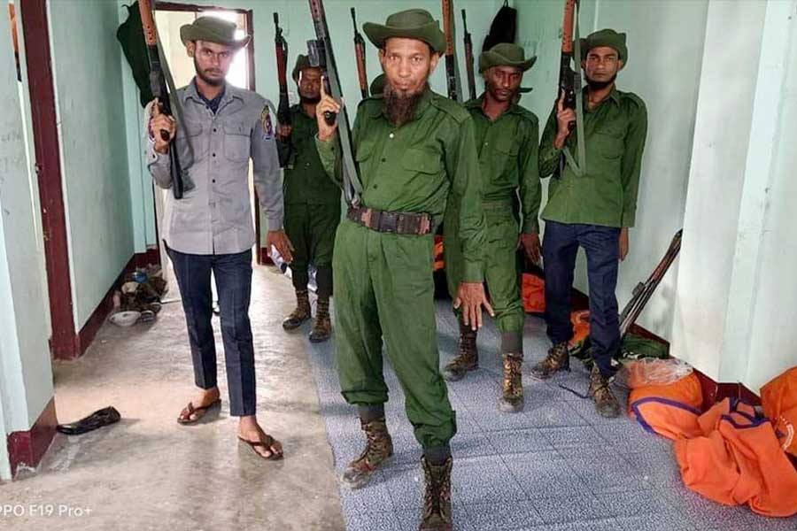 စစ်ကောင်စီထံ စစ်မှုထမ်းနေသည့် မွတ်ဆလင်များ။ ဓာတ်ပုံ - လူမှုကွန်ရက်