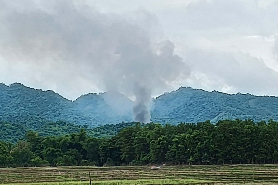 Junta launches airstrikes on mountains near Mrauk-U Twsp village